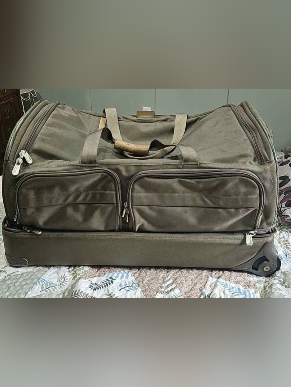 Olive Green Men's Travel Duffle Bag